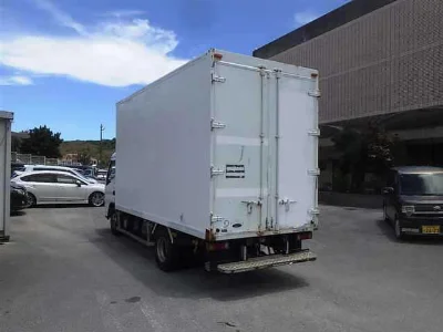 MITSUBISHI CANTER