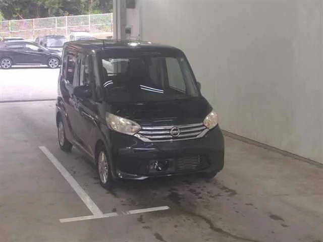 Nissan Dayz Roox 2016