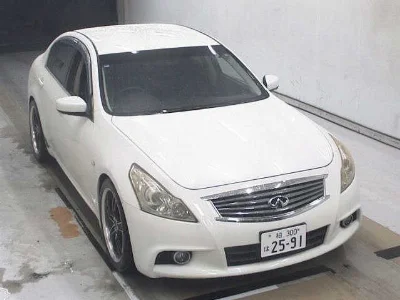 NISSAN SKYLINE