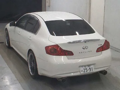 NISSAN SKYLINE