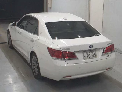 TOYOTA CROWN MAJESTA