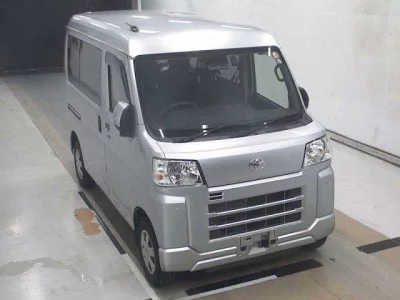 TOYOTA PIXIS VAN