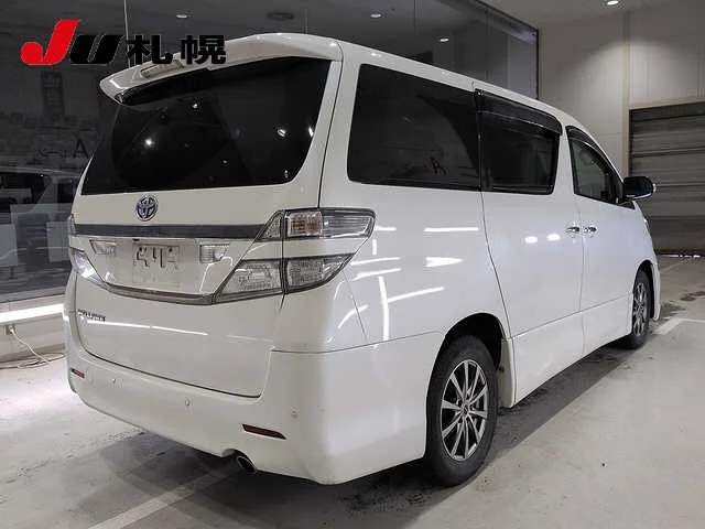 Toyota Vellfire  с аукциона в Японии