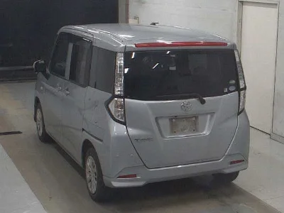TOYOTA TANK