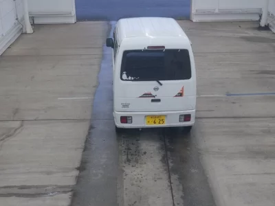 NISSAN CLIPPER VAN
