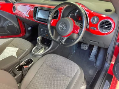 VOLKSWAGEN THE BEETLE