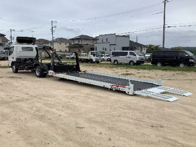 MITSUBISHI CANTER