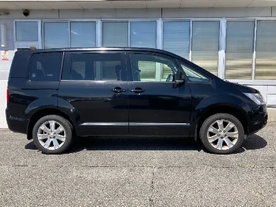 MITSUBISHI DELICA D5