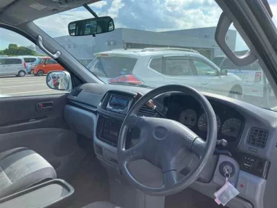 TOYOTA HIACE REGIUS