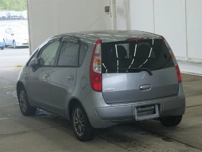 MITSUBISHI COLT
