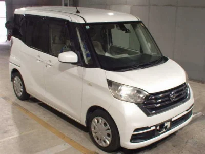 NISSAN DAYZ ROOX