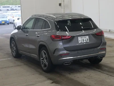 MERCEDES BENZ GLA