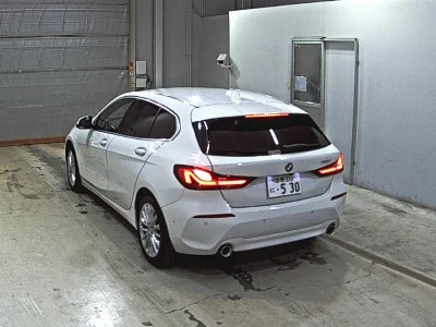BMW 1 SERIES