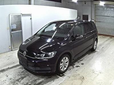 VOLKSWAGEN GOLF TOURAN