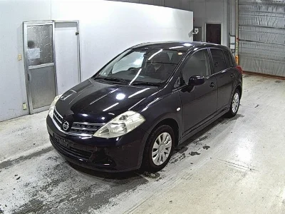 NISSAN TIIDA