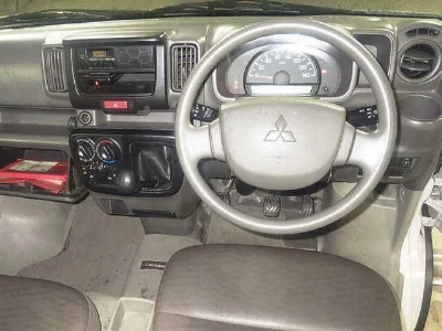 MITSUBISHI MINICAB