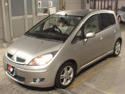MITSUBISHI COLT