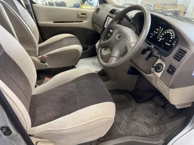 TOYOTA GRANVIA