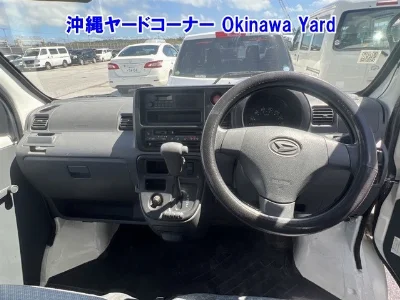DAIHATSU HIJET VAN