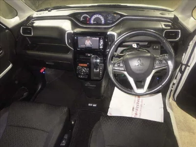 MITSUBISHI DELICA D2