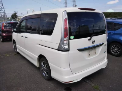 NISSAN SERENA