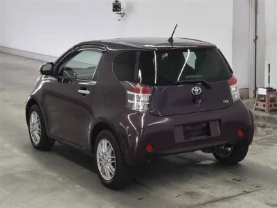 TOYOTA IQ