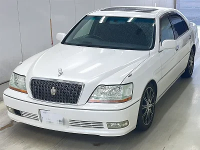 TOYOTA CROWN MAJESTA
