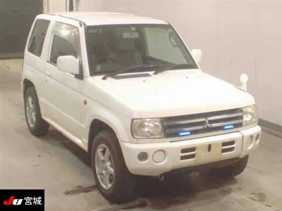 MITSUBISHI PAJERO MINI