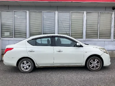 NISSAN TIIDA LATIO