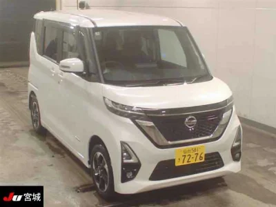 NISSAN ROOX