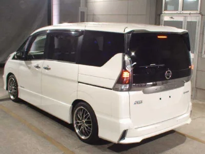 NISSAN SERENA