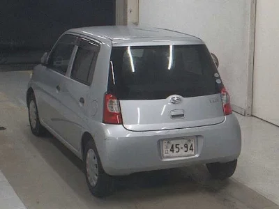 DAIHATSU ESSE