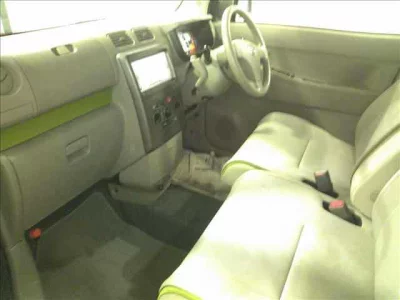 TOYOTA PIXIS SPACE
