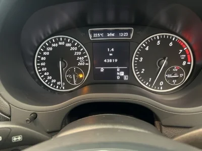 MERCEDES BENZ B CLASS