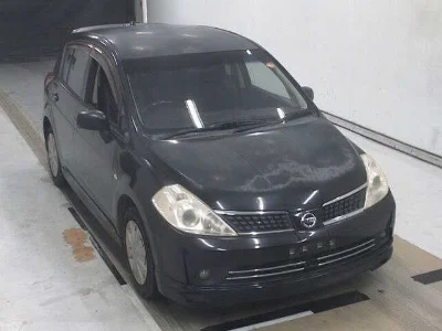 NISSAN TIIDA