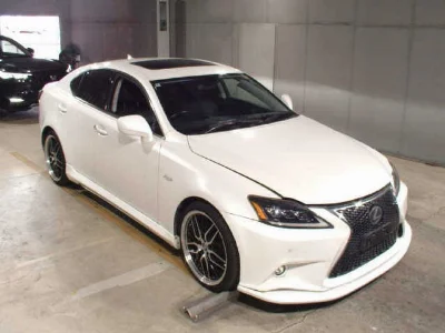LEXUS IS