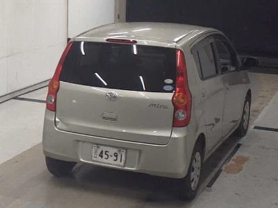 DAIHATSU MIRA