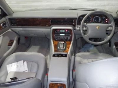 JAGUAR XJ6