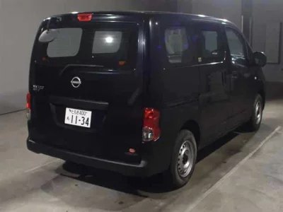 NISSAN NV200
