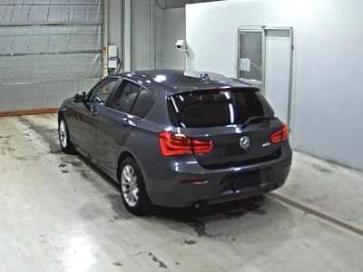 BMW 1 SERIES