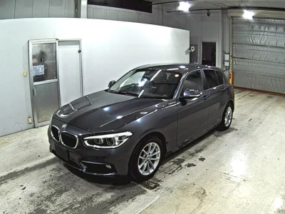 BMW 1 SERIES