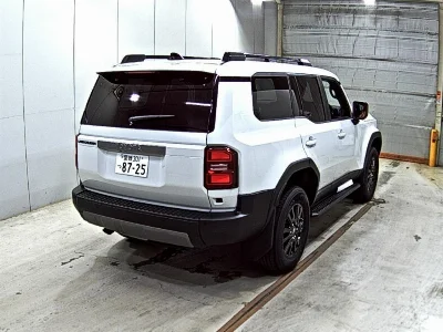 TOYOTA LAND CRUISER 250