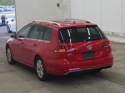 VOLKSWAGEN GOLF VARIANT
