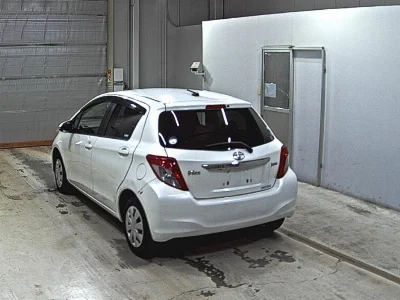 TOYOTA VITZ
