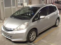 Цена авто Honda Fit с аукционов Японии, номер кузова GP1, пробег 111 000, оценка 2