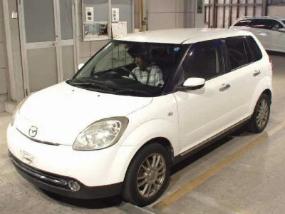MAZDA VERISA