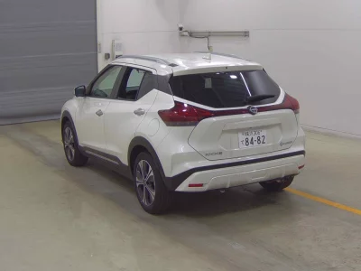NISSAN KICKS