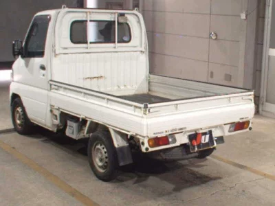 NISSAN CLIPPER TRUCK