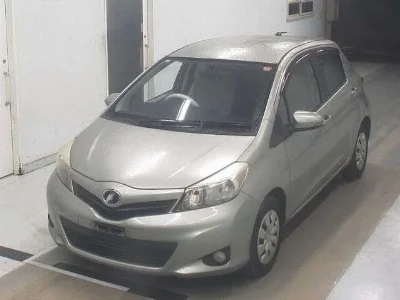 TOYOTA VITZ