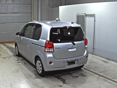 TOYOTA PORTE